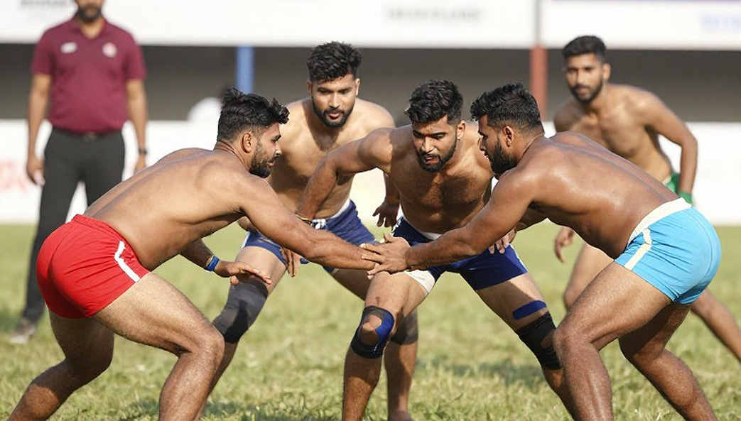 बोनस लाइन सस्ता पॉइंट नहीं रही: इस रेगुलर सीजन में डिफेंस ने रेडर की कीमत फिर से तय कर दी बोनस लाइन सस्ता पॉइंट नहीं रही: इस रेगुलर सीजन में डिफेंस ने रेडर की कीमत फिर से तय कर दी