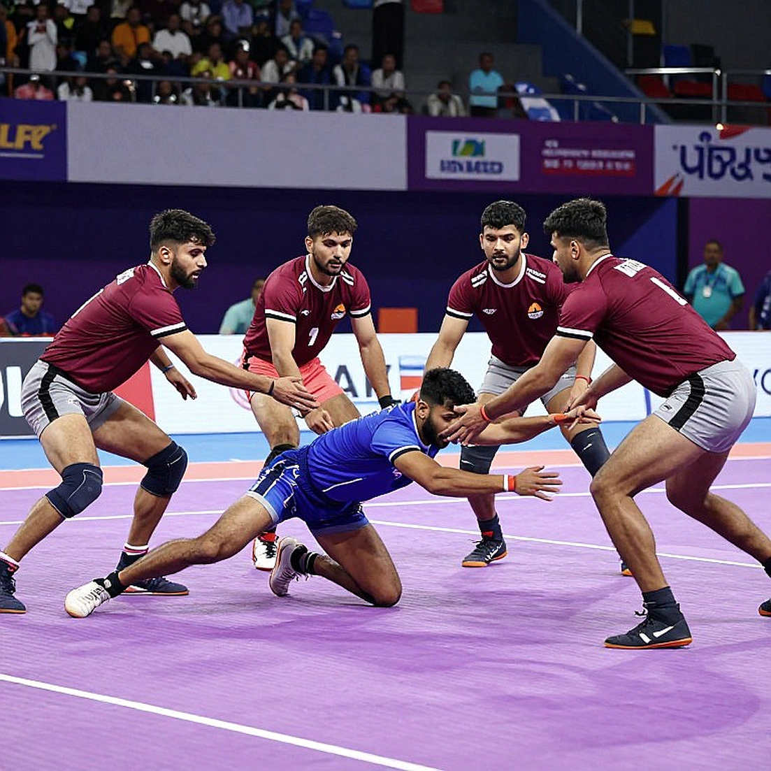 कॉमनवेल्थ कबड्डी चैंपियनशिप: 62 मैच, 13 देश, और वो एक नाम जो लिस्ट में नहीं है कॉमनवेल्थ कबड्डी चैंपियनशिप: 62 मैच, 13 देश, और वो एक नाम जो लिस्ट में नहीं है