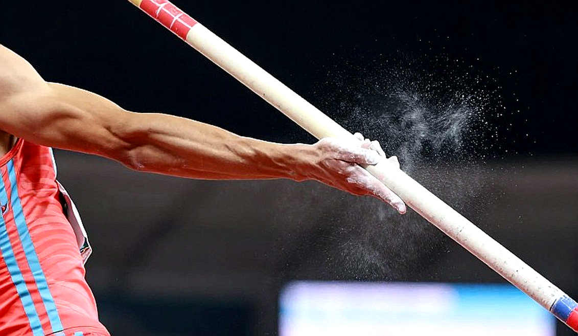 हनोई मैराथन 2026: 2:47:52 का कॉर्स रिकॉर्ड, रात 1:30 बजे की शुरुआत और 'घरेलू एलीट' की असली कीमत